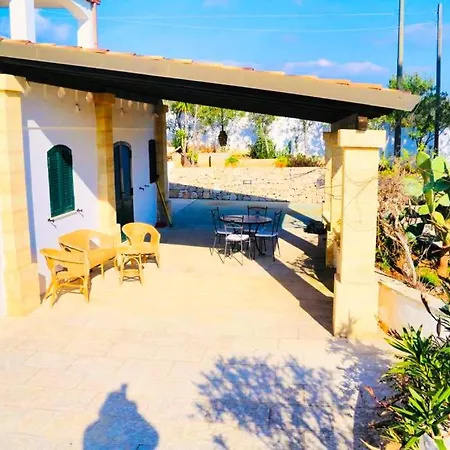 Anna Villa Lido Marini